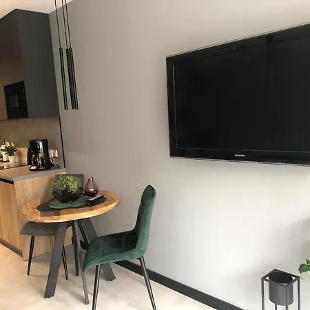 Lividus 210 Apartpark アパート